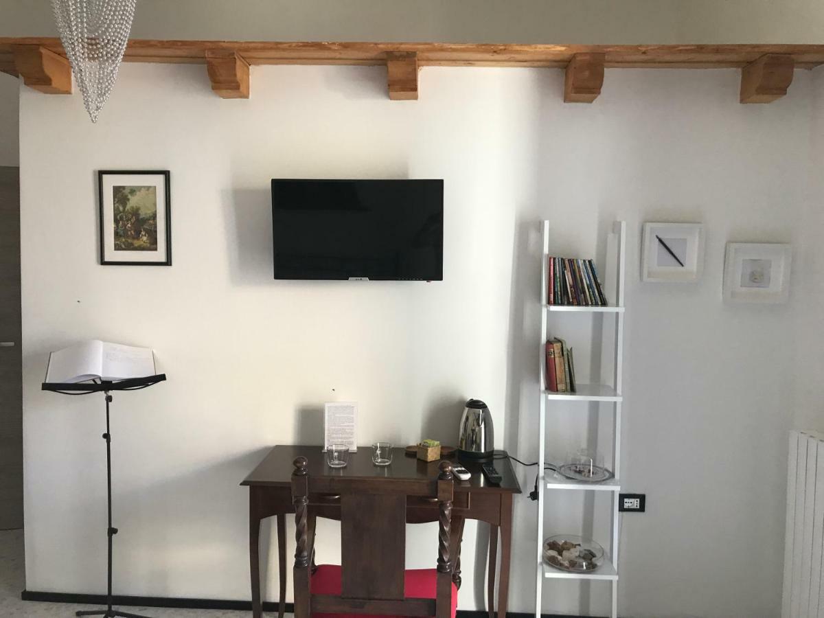 Ca' Del Borgo Hotel Venosa Luaran gambar